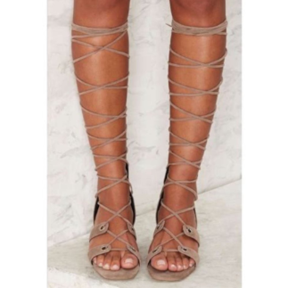 🎯Jeffrey Campbell Bryn Gladiator Sandals Taupe Size 6